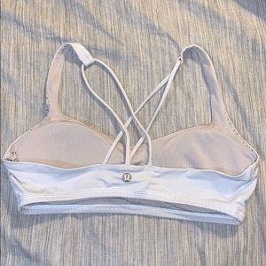 Lululemon Free To Be Free Bra